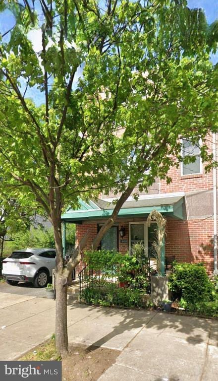 property at 1400 N Bouvier St