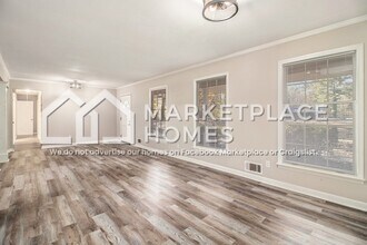 3985 Cliftondale Pl in College Park, GA - Building Photo - Building Photo