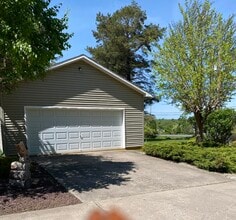 12 Twin Willows Dr in Honesdale, PA - Building Photo - Building Photo
