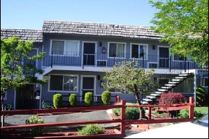 Carlin Apartments in Reno, NV - Building Photo