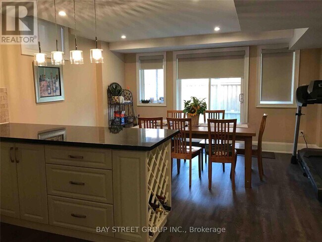 109 Hua Du Ave in Markham, ON - Building Photo - Building Photo