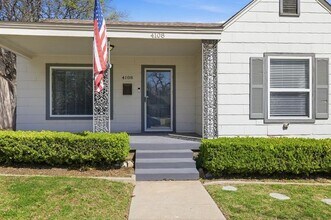 4108 Locke Ave in Fort Worth, TX - Foto de edificio - Building Photo