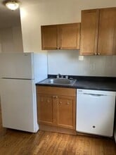 148 5th St in Cambridge, MA - Foto de edificio - Building Photo