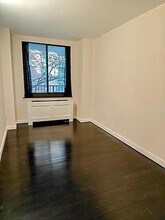 300 Albany St in New York, NY - Building Photo - Building Photo