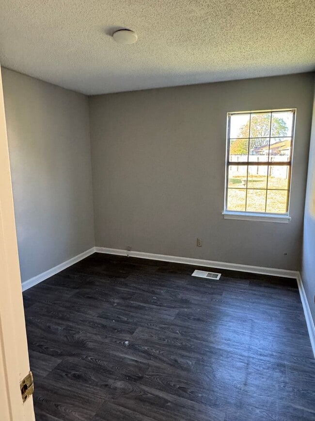 223 Cedar Ridge Cove in Senatobia, MS - Building Photo - Building Photo