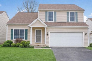 8602 Smokey Hollow Dr in Lewis Center, OH - Building Photo