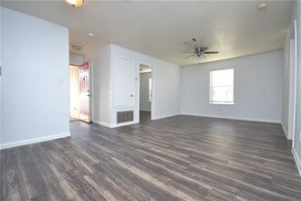 101 Morrow St in Georgetown, TX - Foto de edificio - Building Photo