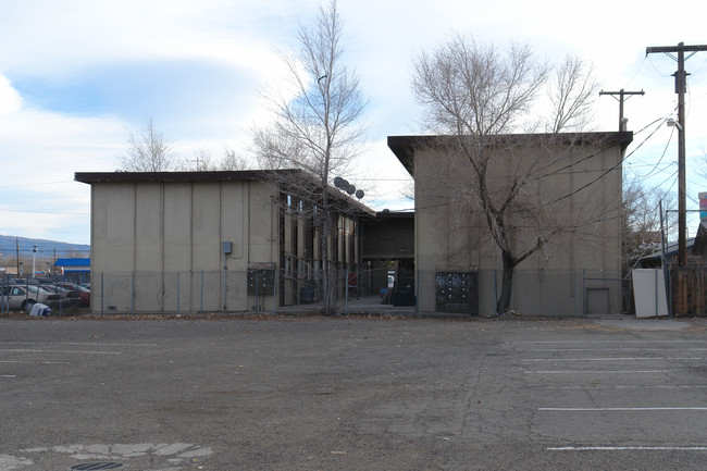 Linden House in Reno, NV - Building Photo - Building Photo