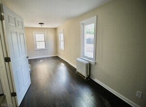 22 Rockland Terrace in Verona, NJ - Building Photo - Building Photo