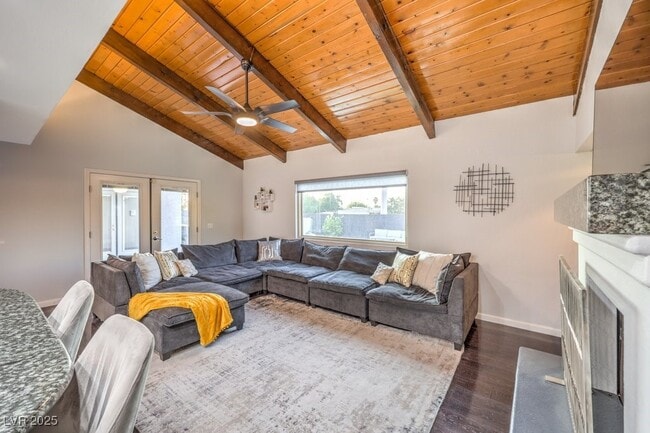 property at 2070 Irwin Cir