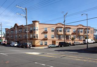 Crocker Amazon Senior Apartments in San Francisco, CA - Building Photo - Building Photo