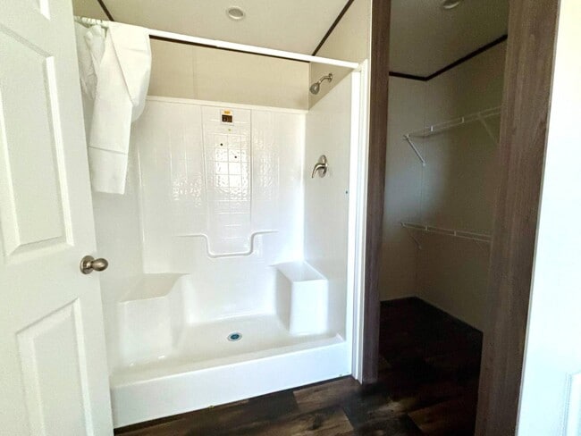 2101 Ladnier Rd in Gautier, MS - Building Photo - Building Photo