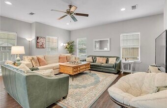 410 Montclair Ave in College Station, TX - Building Photo - Building Photo