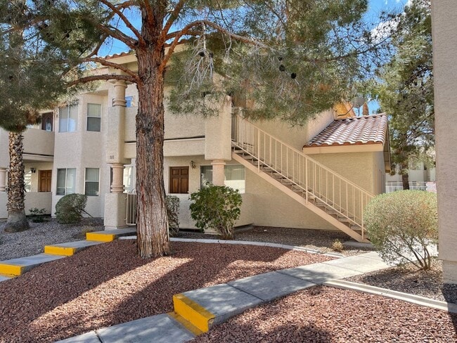 913 Boulder Mesa in Las Vegas, NV - Building Photo - Building Photo
