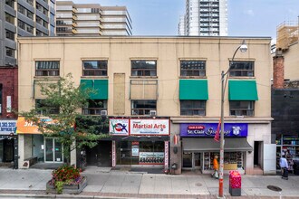 1421-1425 Yonge St in Toronto, ON - Building Photo - Building Photo