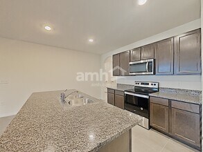 8487 Bower Bass Cir in Wesley Chapel, FL - Building Photo - Building Photo