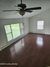 6809 Shareith Dr in Louisville, KY - Building Photo - Building Photo