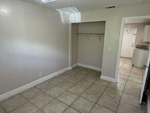 2830 Avenue S in Riviera Beach, FL - Building Photo - Building Photo