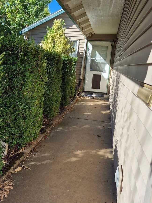 7137 SE 68th Ave in Portland, OR - Building Photo - Building Photo