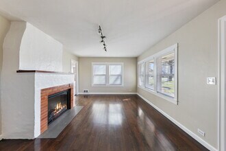 1014 NE Hembree St in McMinnville, OR - Building Photo - Building Photo