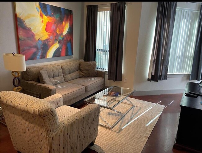 property at 1901 Post Oak Blvd