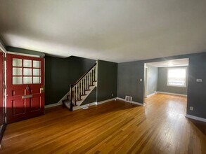 2405 Kensington St in Harrisburg, PA - Building Photo - Building Photo