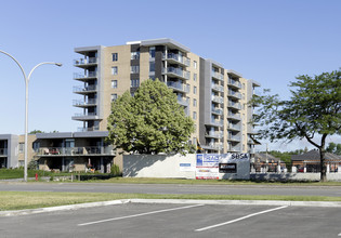 Ventura Condos in Pointe-claire, QC - Building Photo - Building Photo