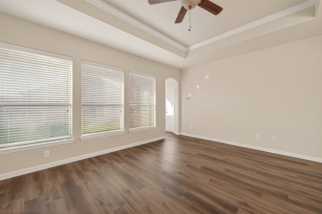 25354 Holton Ridge Dr