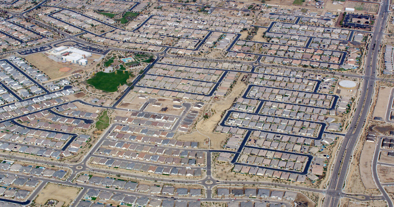 Harvest at Meridian by Taylor Morrison in San Tan Valley, AZ - Building Photo