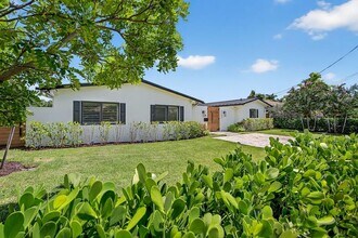 2157 Coral Gardens Dr in Wilton Manors, FL - Building Photo - Building Photo