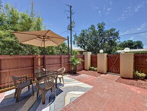 2577 S Park Ave in Titusville, FL - Foto de edificio - Building Photo