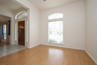 9822 Therrell Dr in Houston, TX - Building Photo - Building Photo