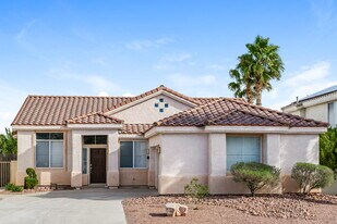 37 Desert Dawn Ln in Henderson, NV - Building Photo