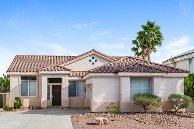 property at 37 Desert Dawn Ln