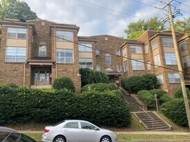 Oakmont Apartments in Birmingham, AL - Building Photo