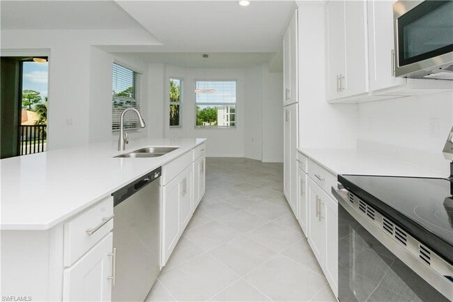 18451 Copperhead Dr in Lehigh Acres, FL - Foto de edificio - Building Photo