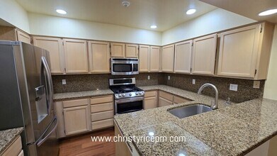 15828 NE 91st Way in Redmond, WA - Building Photo - Building Photo