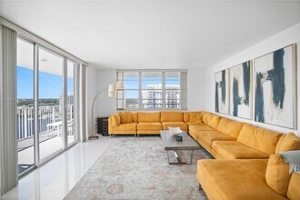 2851 NE 183rd St in Aventura, FL - Building Photo - Building Photo