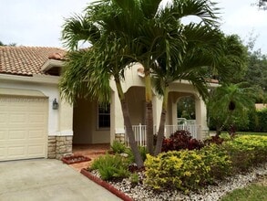 4407 Laurel Ridge Cir in Weston, FL - Building Photo - Building Photo