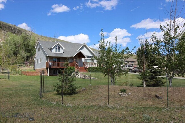 property at 20 Gardiner View Rd