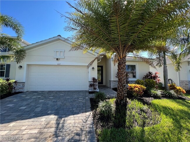 4163 Bluegrass Dr in Ft. Myers, FL - Building Photo - Building Photo
