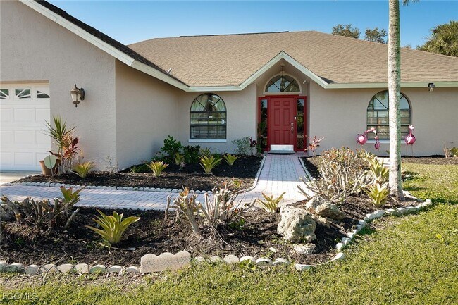 13810 McGregor Blvd in Ft. Myers, FL - Building Photo - Building Photo