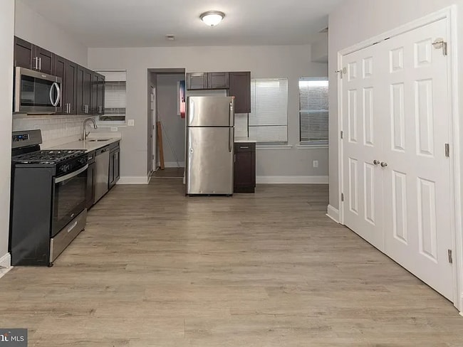 3914 Ridgewood Ave in Baltimore, MD - Foto de edificio - Building Photo