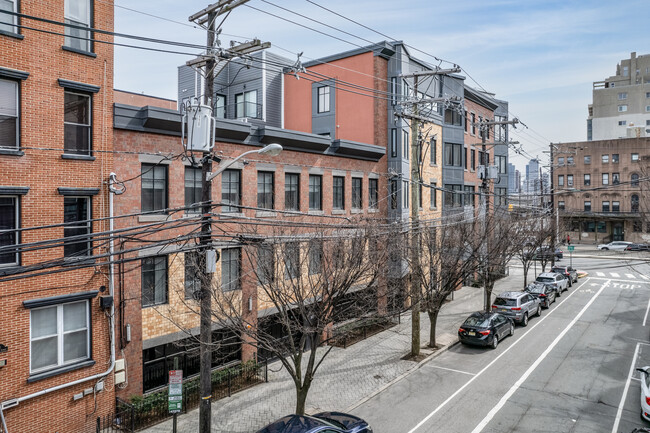 464 Newark St in Hoboken, NJ - Foto de edificio - Building Photo