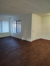 2239 E Lenita Ln in Santa Ana, CA - Building Photo - Building Photo