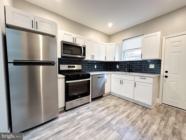 property at 2207 S Bonsall St