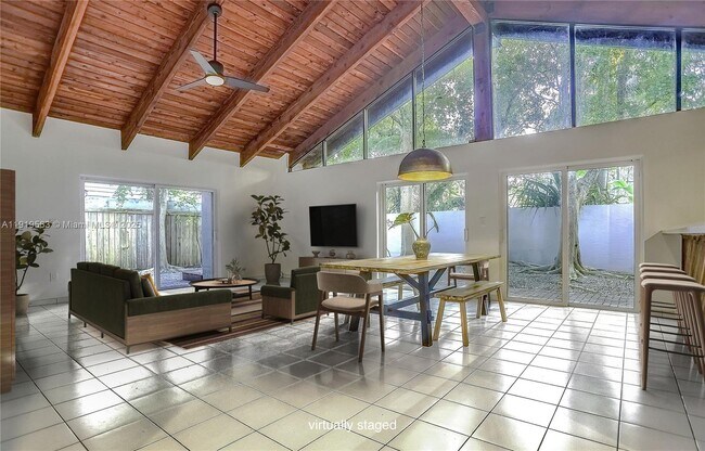 3080 Allamanda St in Miami, FL - Building Photo - Building Photo