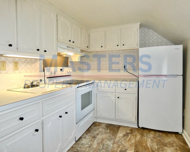 property at 1014 Dixie Hwy