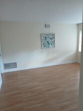 1731 Pasadena Blvd in Pasadena, TX - Building Photo - Building Photo