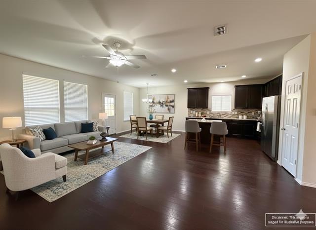 property at 412 Magma Dr